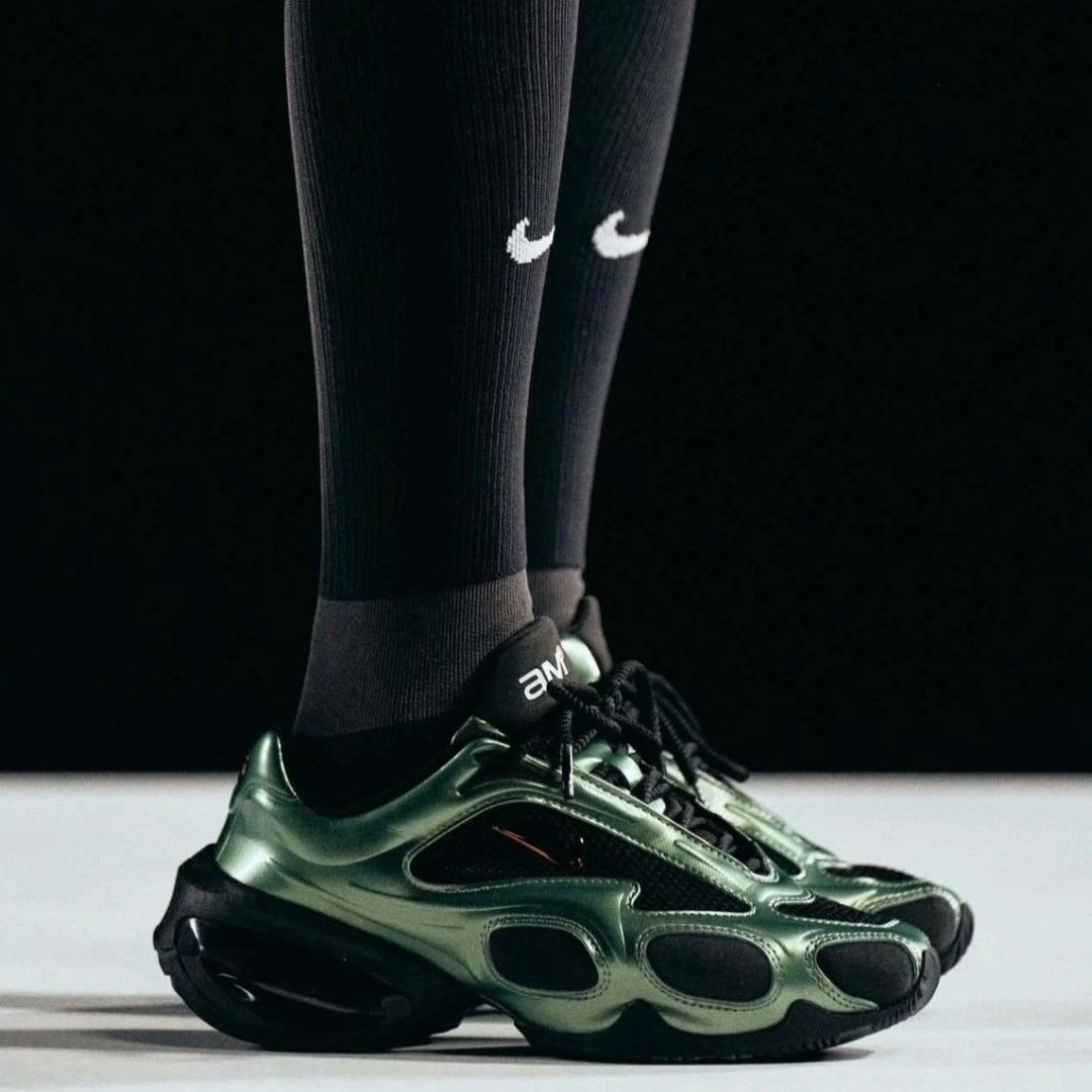 24.5 ナイキ エア マックス ミューズ ウィメンズ NIKE AIRMAX