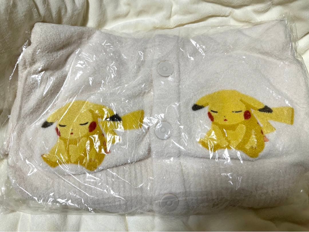 新品未開封　ジェラートピケ　ピカチュウ　ルームウェアカーディガンM-L