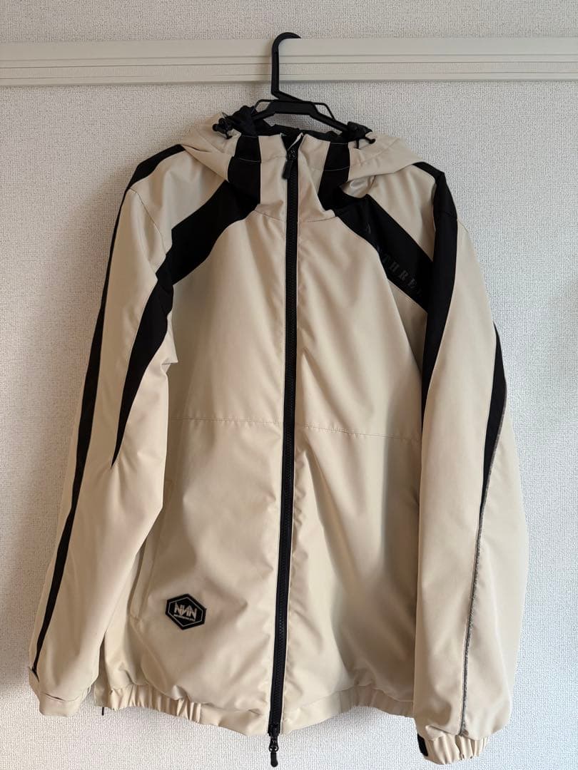 NNN(エンスリー)　スノーボードウェア　男女兼用　韓国