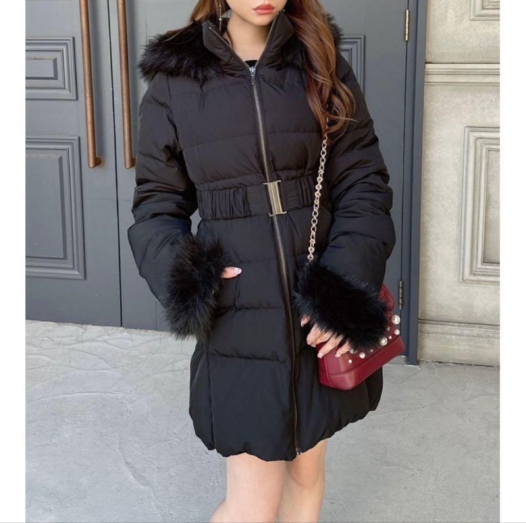 【新品】RESEXXYリゼクシー フード付きダウンコート　ブラックSサイズ