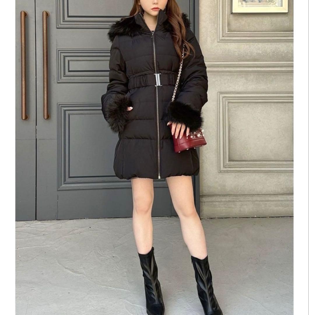 【新品】RESEXXYリゼクシー フード付きダウンコート　ブラックSサイズ