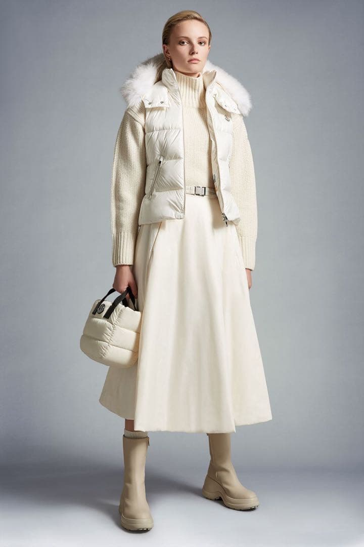 ★モンクレール　GALLINULE　2023-24年　00　ホワイト　美品★