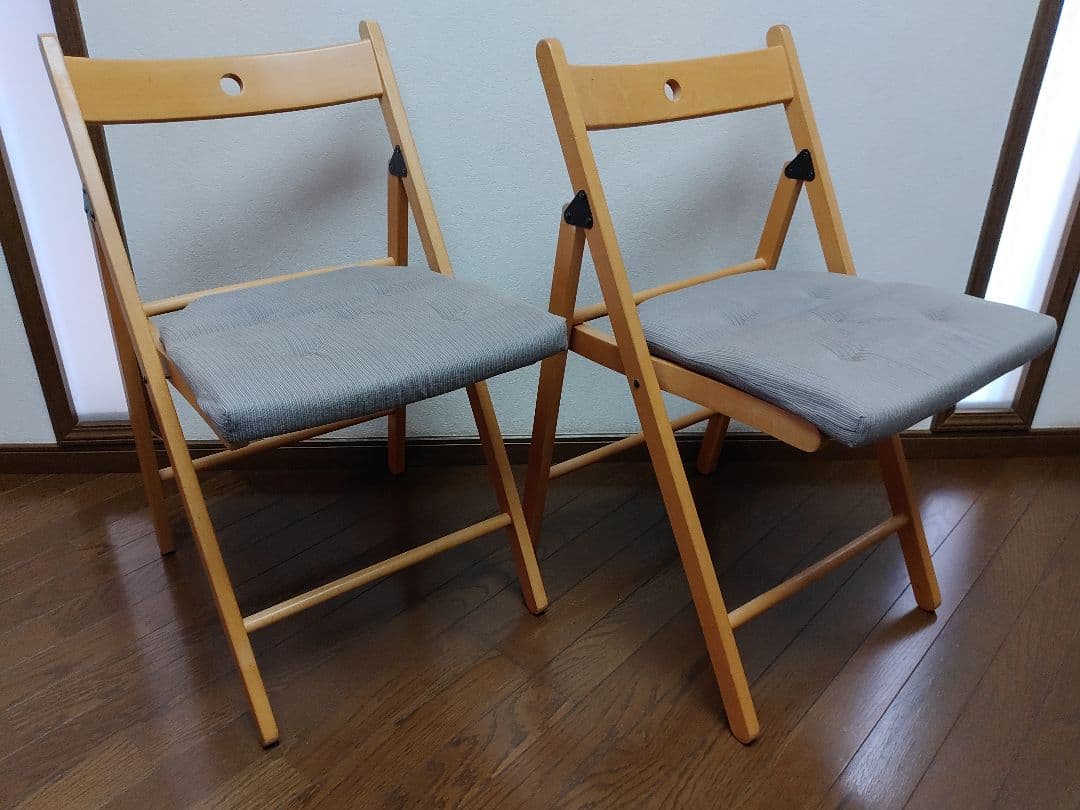 クッション付き　2脚　IKEA　TERJE　FRÖSVI　木製折りたたみチェア