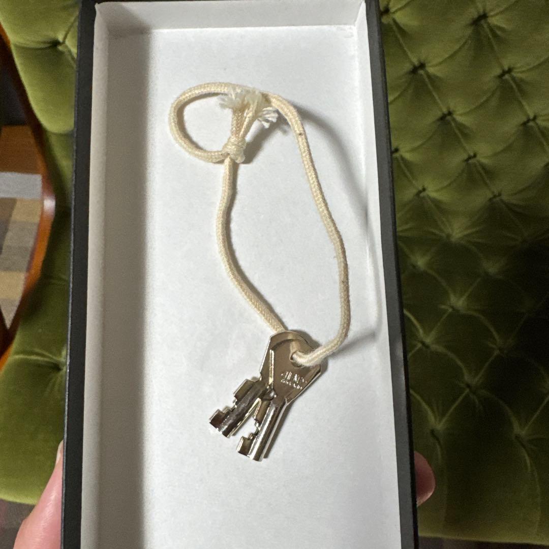 グローブトロッター キャリーケース 鍵付き