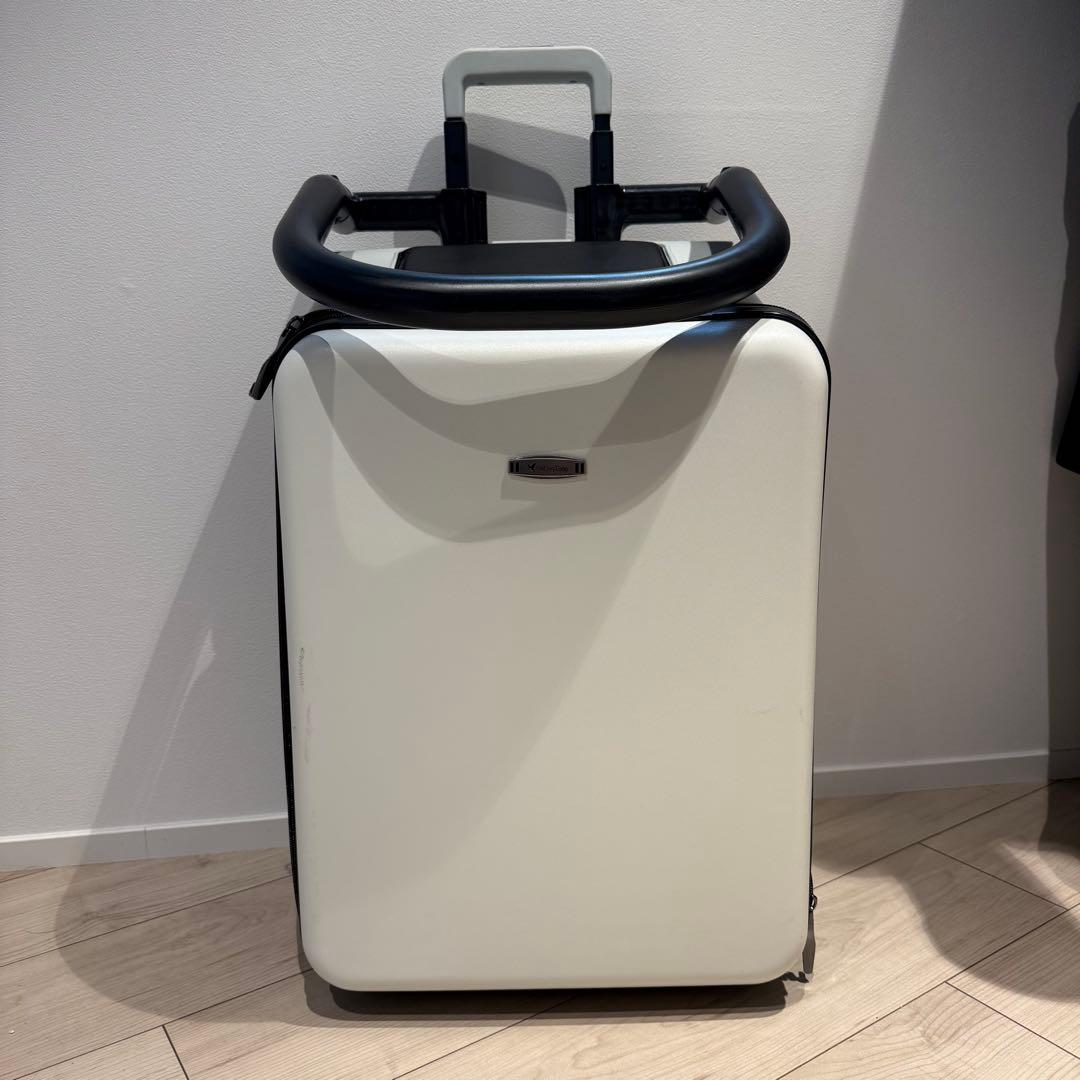 子供用スーツケース　キッズキャリーケース　乗れるスーツケース 座れる