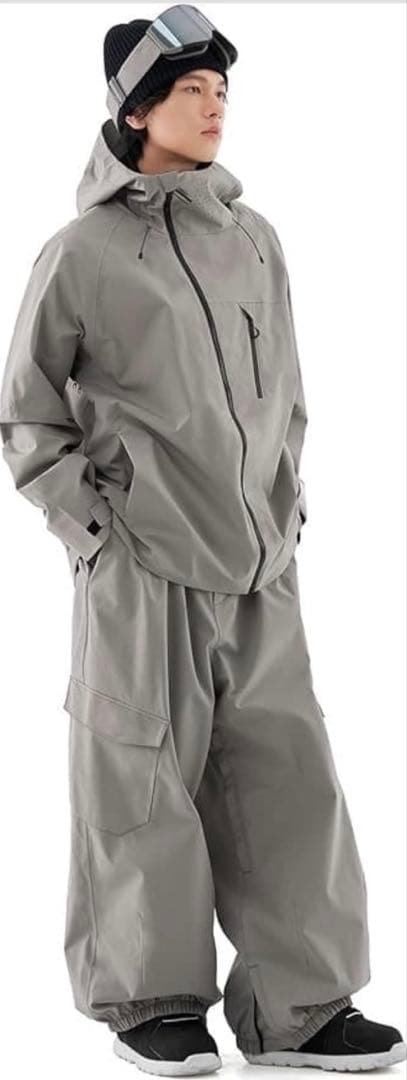 新品　Actleis スノボウェア上下セット メンズ　Sサイズ　サンドグレー