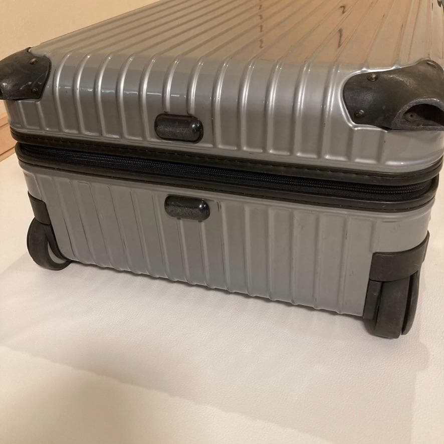 【ジェラ】RIMOWA　サルサ キャリーケース 2輪 63L シルバー