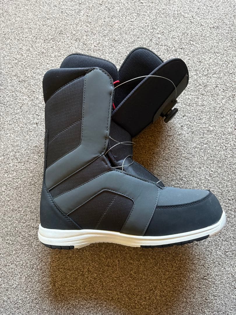 スノーボードブーツ BOAシステム ブラック/グレー