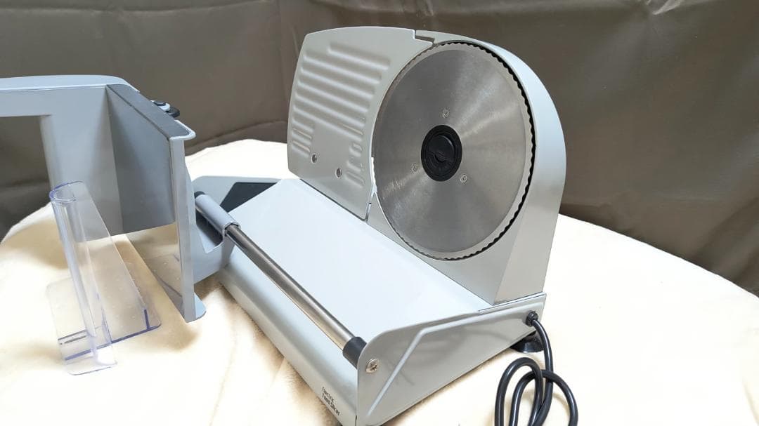 電動フードスライサー　GTM-8626CG