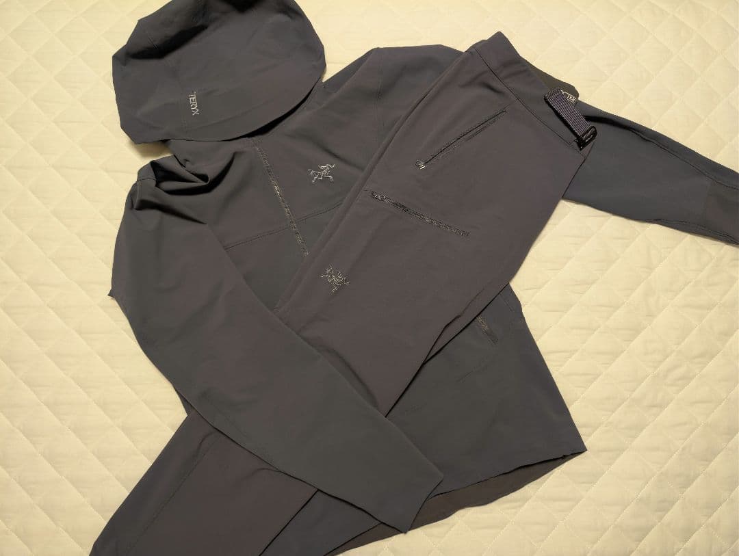 アークテリクス ジャージセットアップ