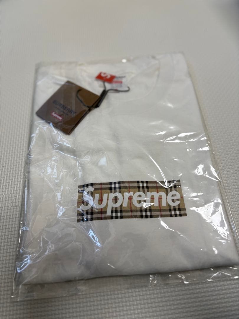 パッキャオSupreme × Burberry Tシャツ ホワイト