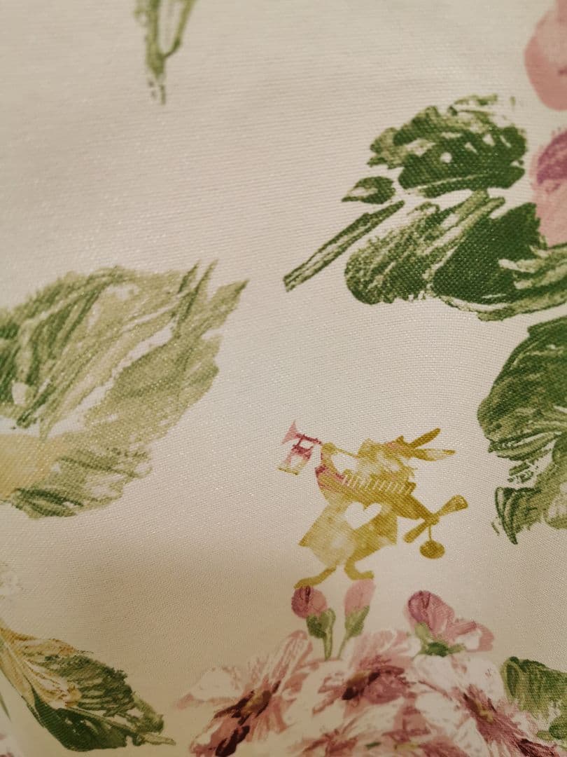 【ディズニー】厚地遮光カーテン・アジサイ「ふしぎの国のアリス」