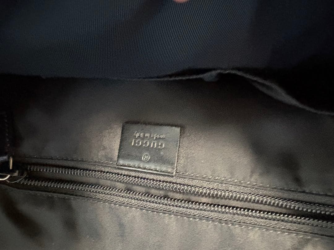 グッチ テクノキャンバス メッセンジャーバッグ 黒