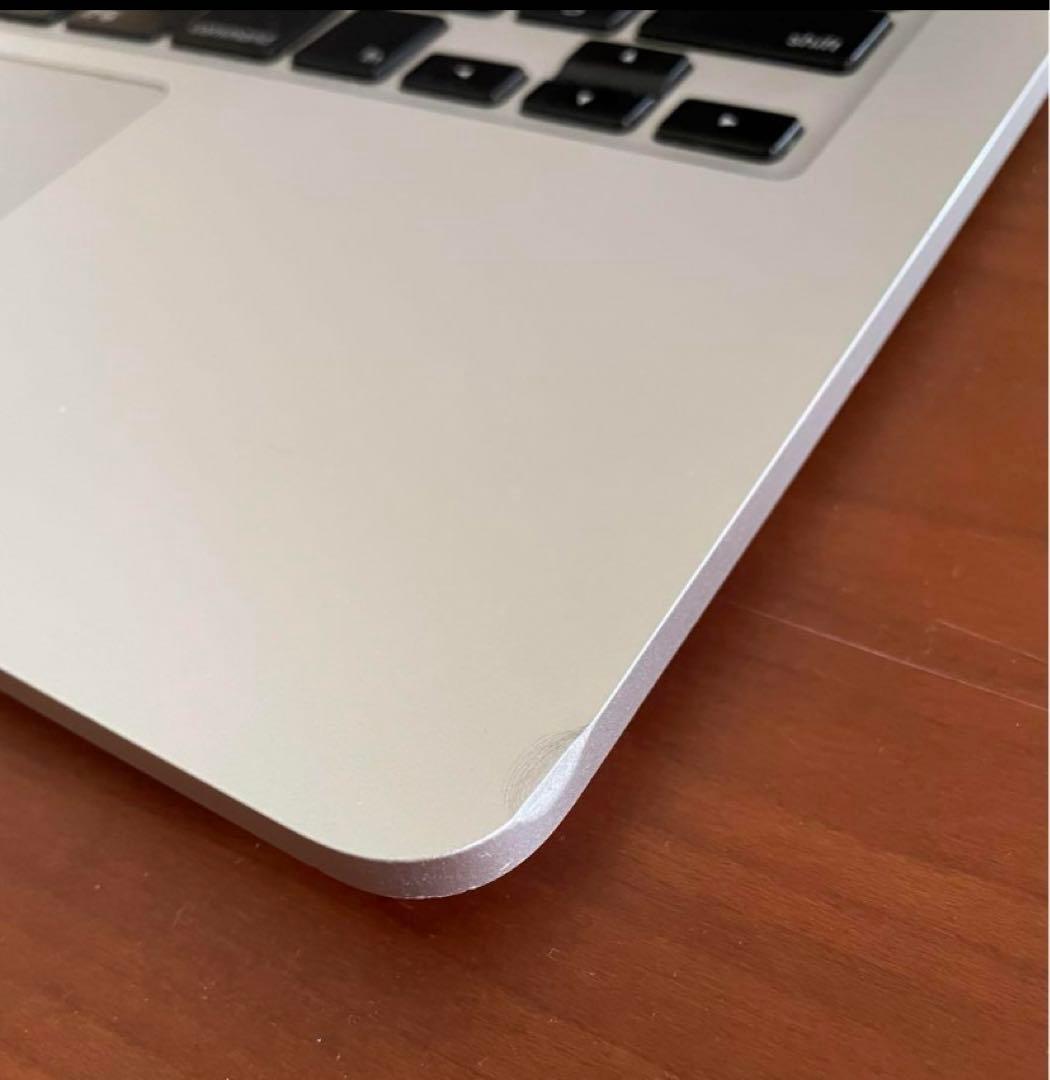 MacBook本体 MacBook pro 13-inch i7 16GB 1TB CTO