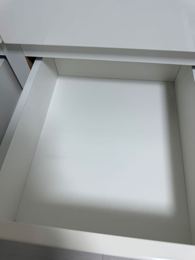 プ*数様 【8/8〜先着順！】　ニトリローチェスト　ホワイト　※送料手数料込み