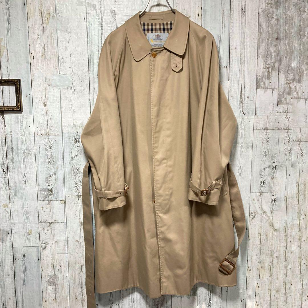 アクアスキュータム　シングル　ベルテッド　トレンチコート　ベージュ