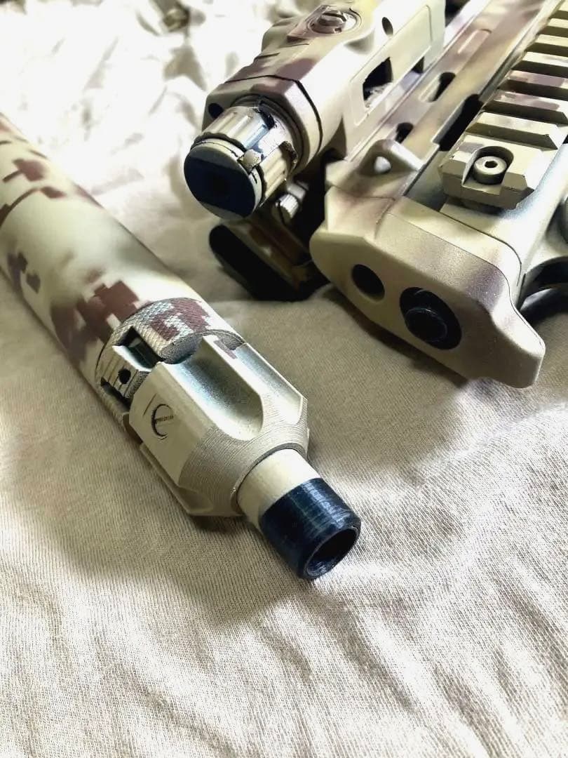 マ*領様 東京マルイ 電動ガンMP7A1 aor1 デジタル迷彩塗装カスタム