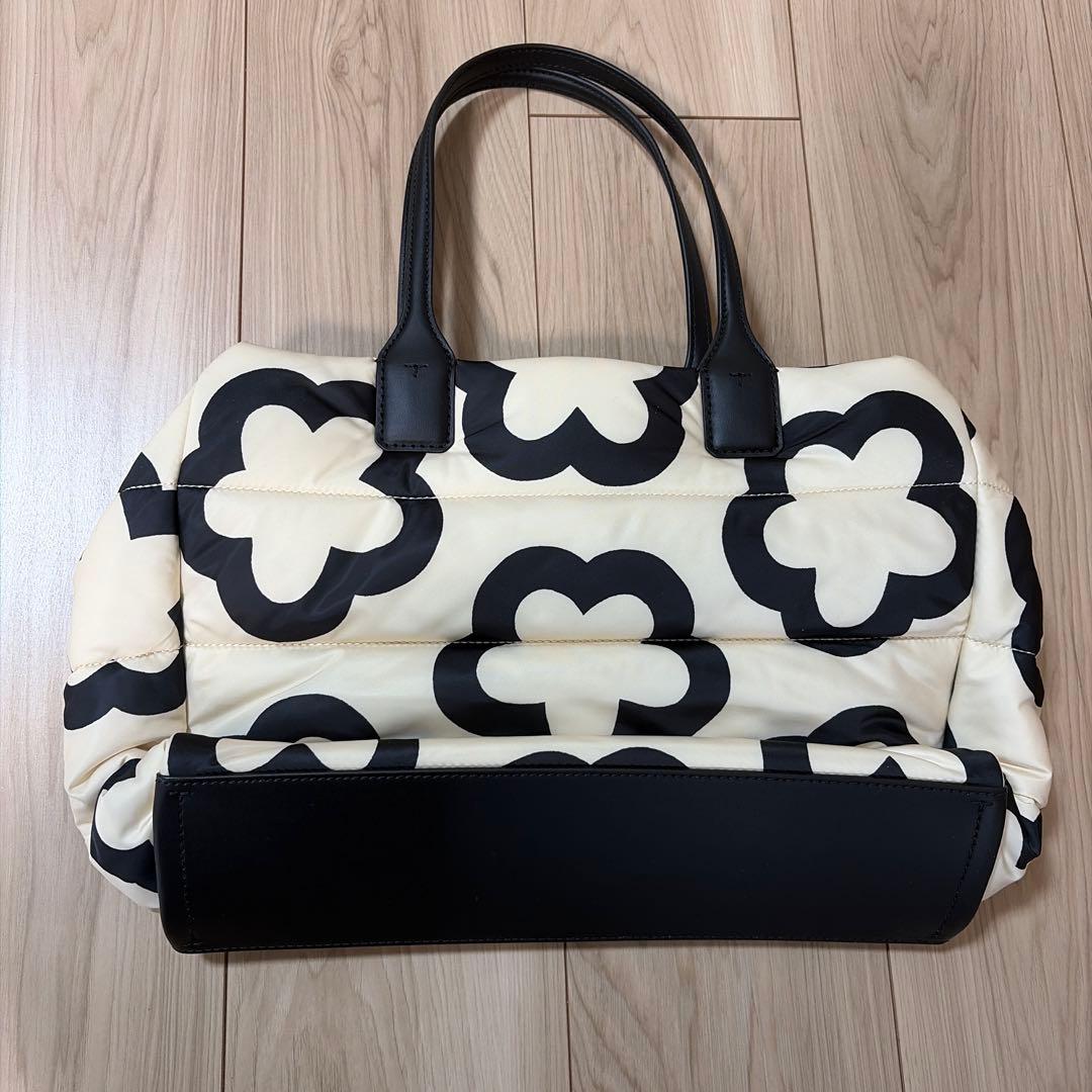 新品未使用 トリーバーチ ナイロン トートバッグ エラ プリント パッファー