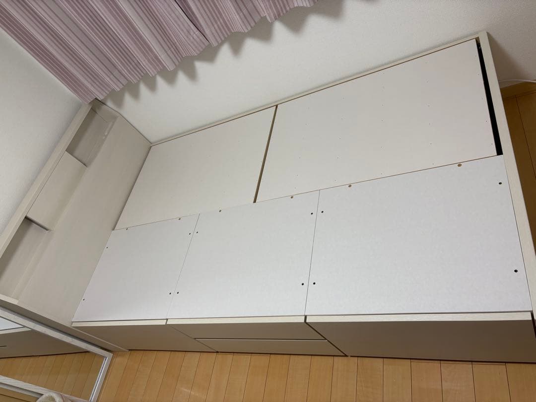 送料込み　引き出し付きセミダブルベッドフレーム　マットレス付き