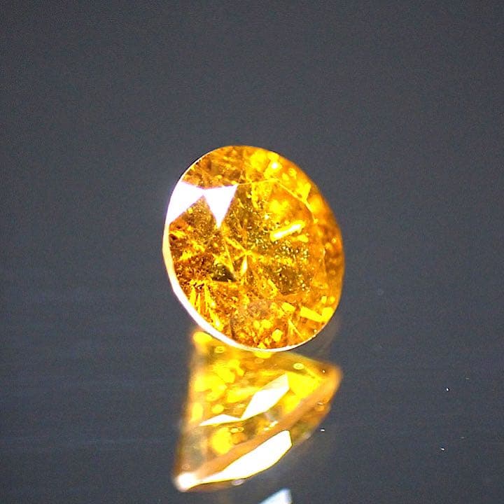 【日独ソーティング付き】ディープオレンジーイエローダイヤモンド