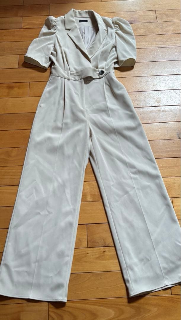 美品anuans タックスリーブテーラードオールインワンMサイズ