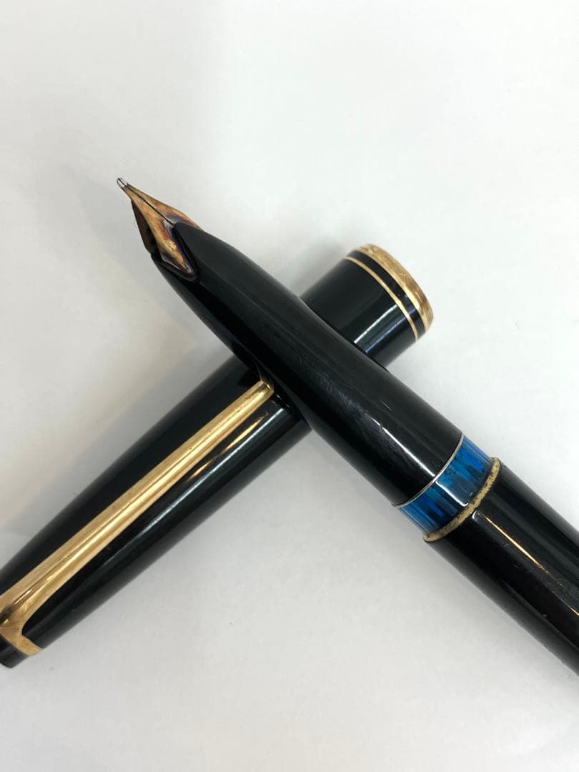Mont Blanc 万年筆 NO 22 黒