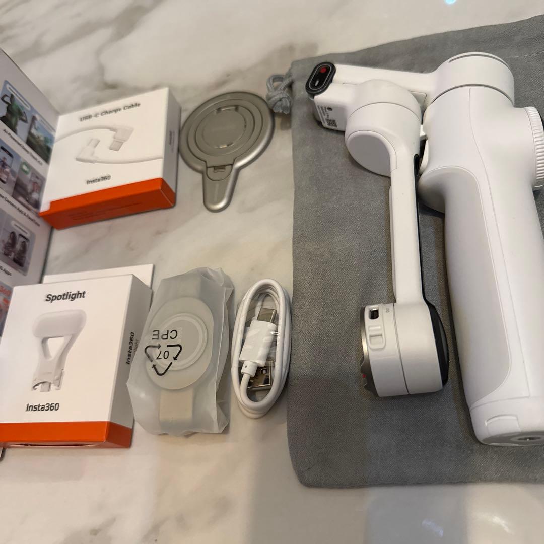 Insta360 Flow2 Pro-AI スマホジンバル　クリエイターキット