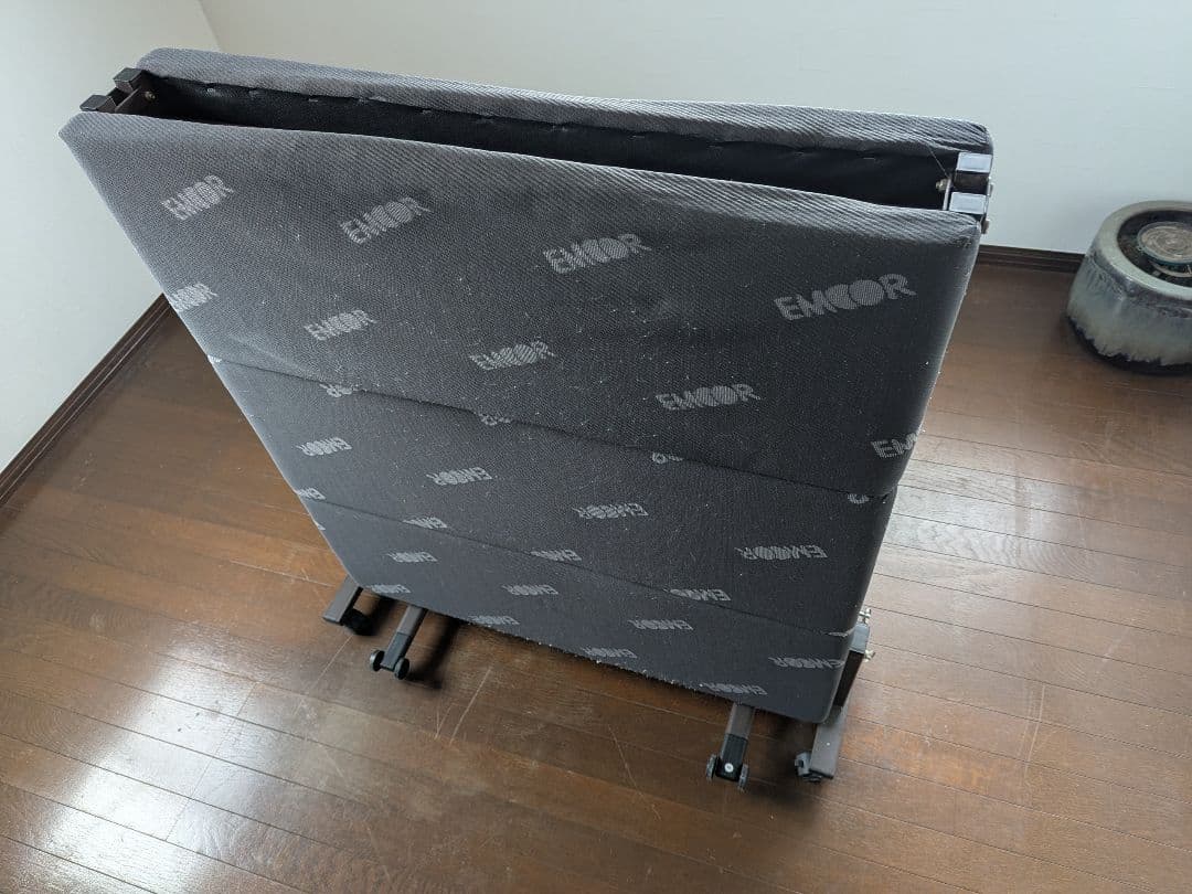 【処分価格】EMOOR 折りたたみベッド シングル 送料込 早い者勝ち