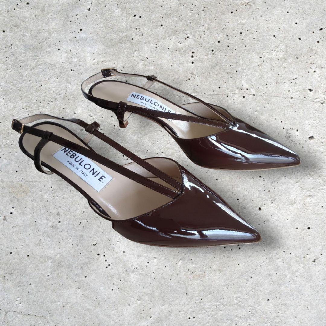 NEBULONIE ブラウン エナメル　ポインテッドトゥ シューズ 38
