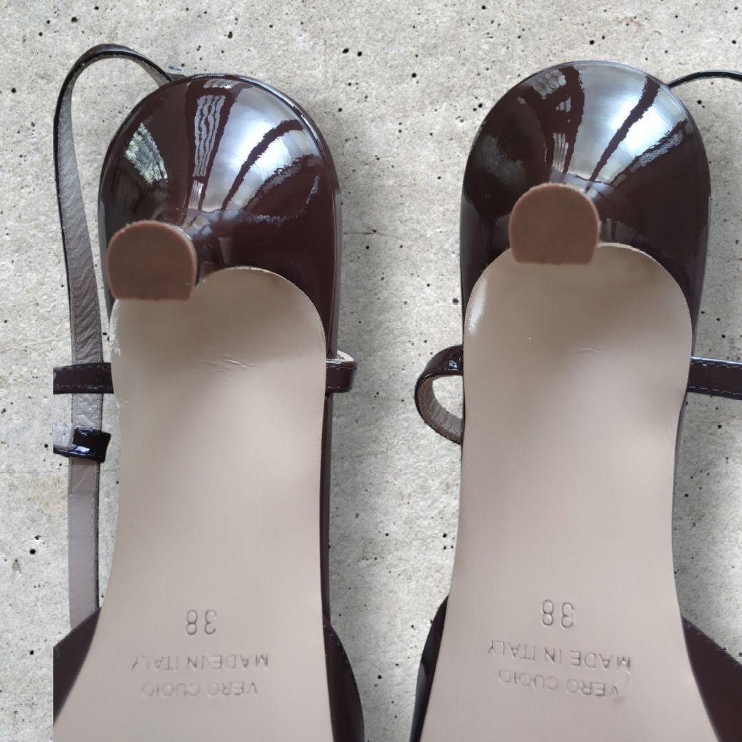 NEBULONIE ブラウン エナメル　ポインテッドトゥ シューズ 38