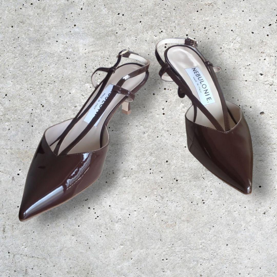 NEBULONIE ブラウン エナメル　ポインテッドトゥ シューズ 38