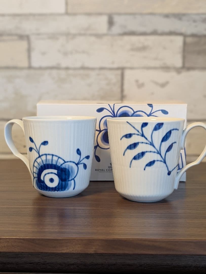 [新品] ロイヤルコペンハーゲン　ブルーフルーテッド メガ マグカップ ペア