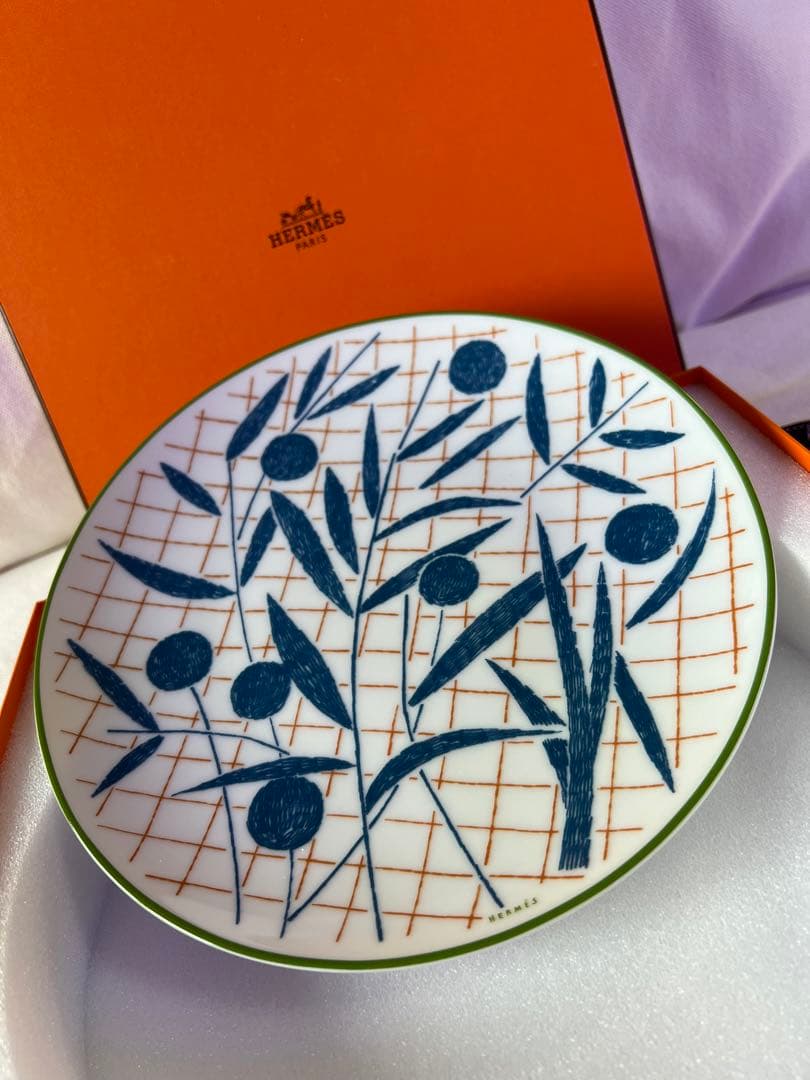 エルメス　デザートプレート 〈ウォーク イン ザ ガーデン〉