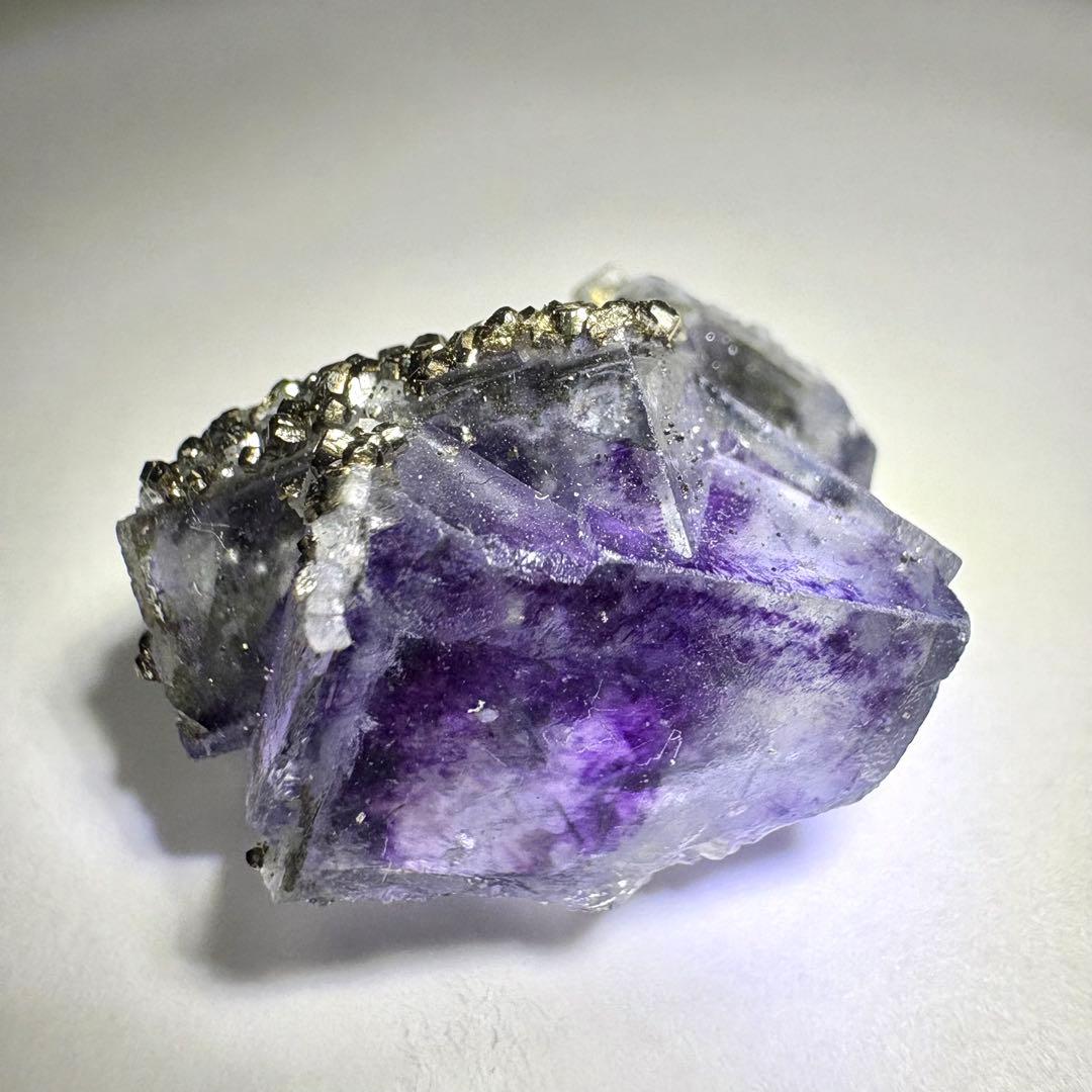 433 中国　ヤオガンシャン産　フローライト&パイライト