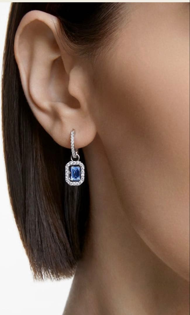 ⭐︎新品未使用⭐︎ ラッピング済　スワロフスキーピアス　【渡辺翔太さん愛用】