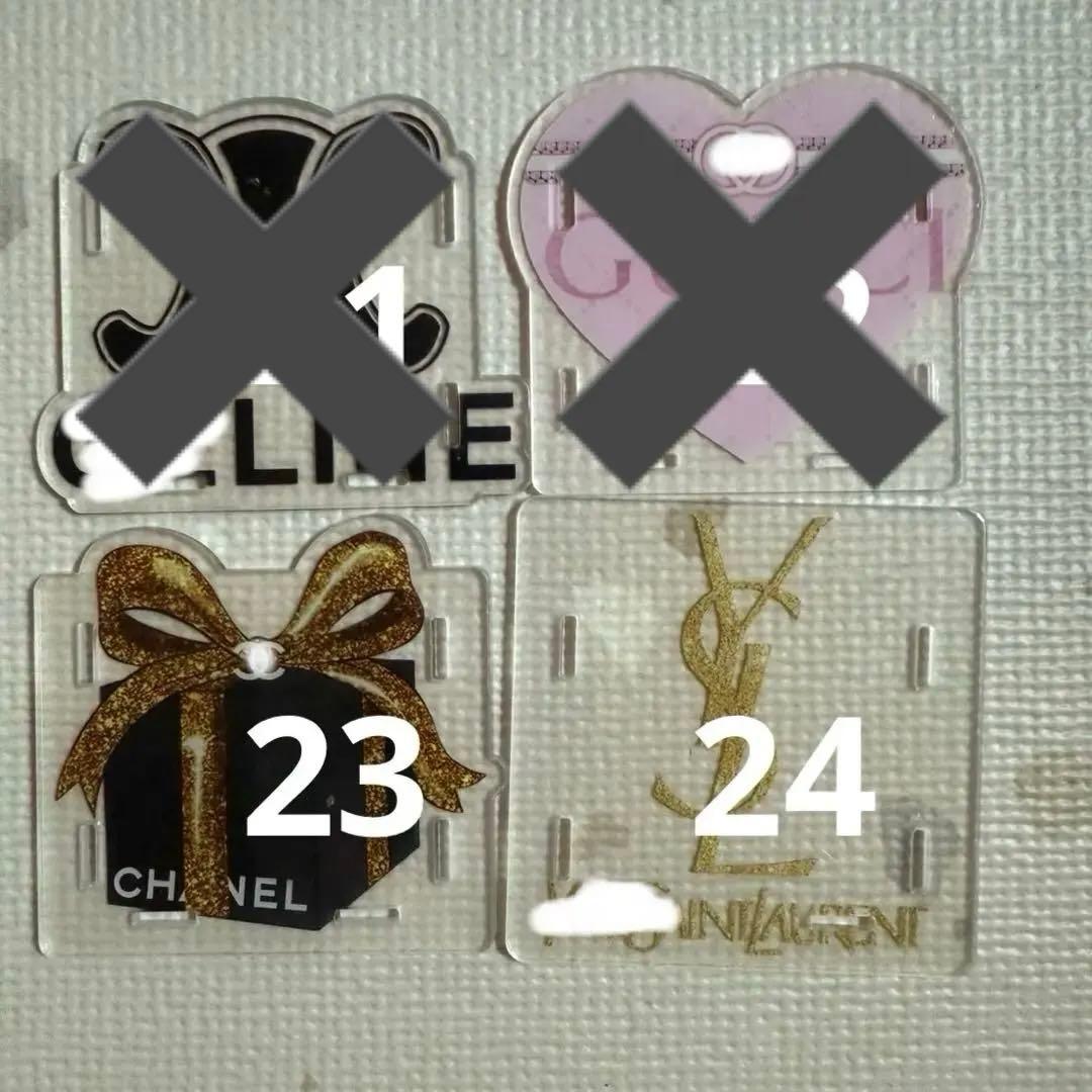 アクリルペン立て　ヒスミニ　日焼けキティ