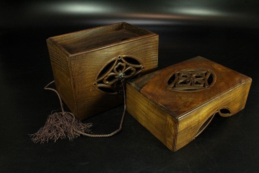 遠州流 桑 七宝透かし 黒柿 茶箱 美品 綺麗寂 時代仕服付(K-A344)