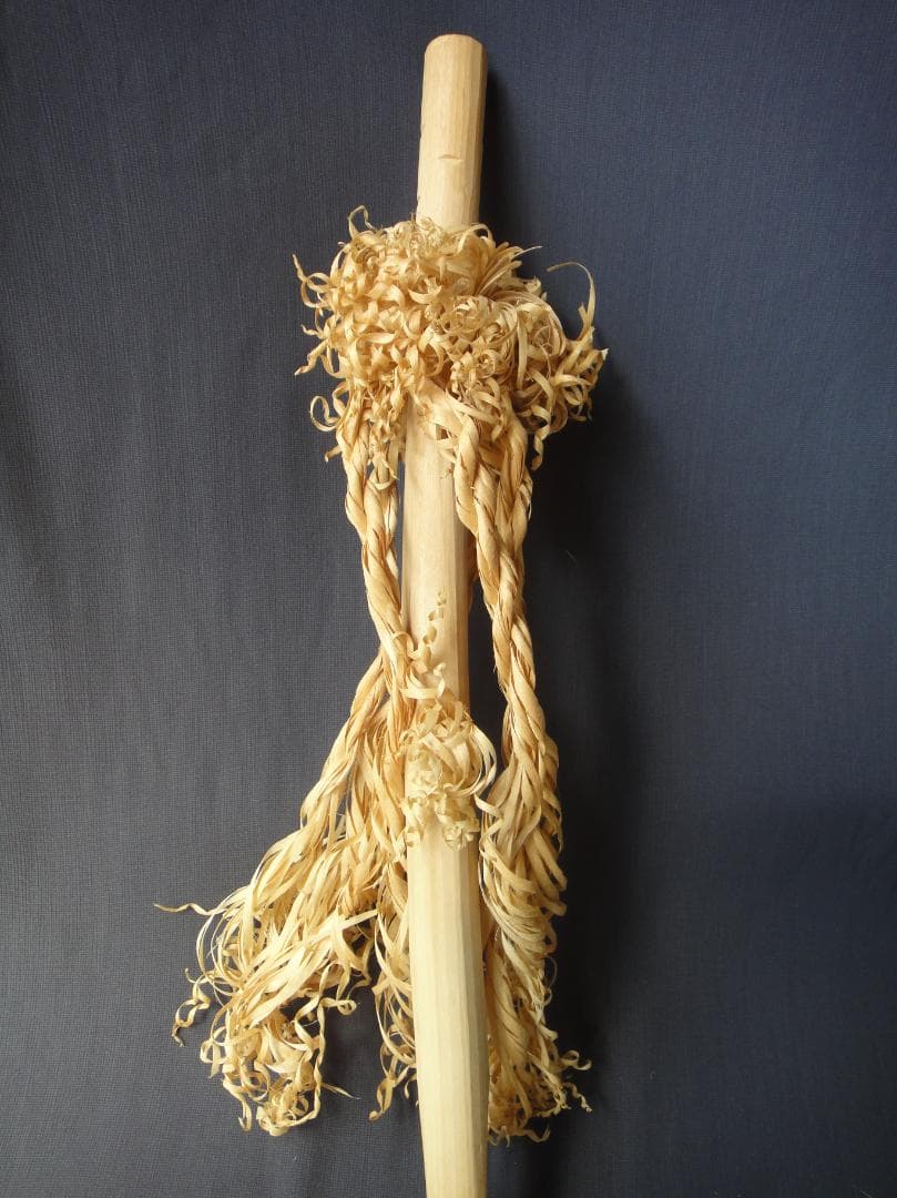 安*ム様 希少 アイヌ イナウ　60cm　台座付き アイヌ儀式