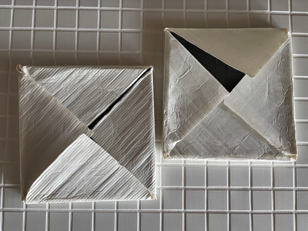 波佐見 【一真窯】 手彫スクエア 28cm （黒）2枚