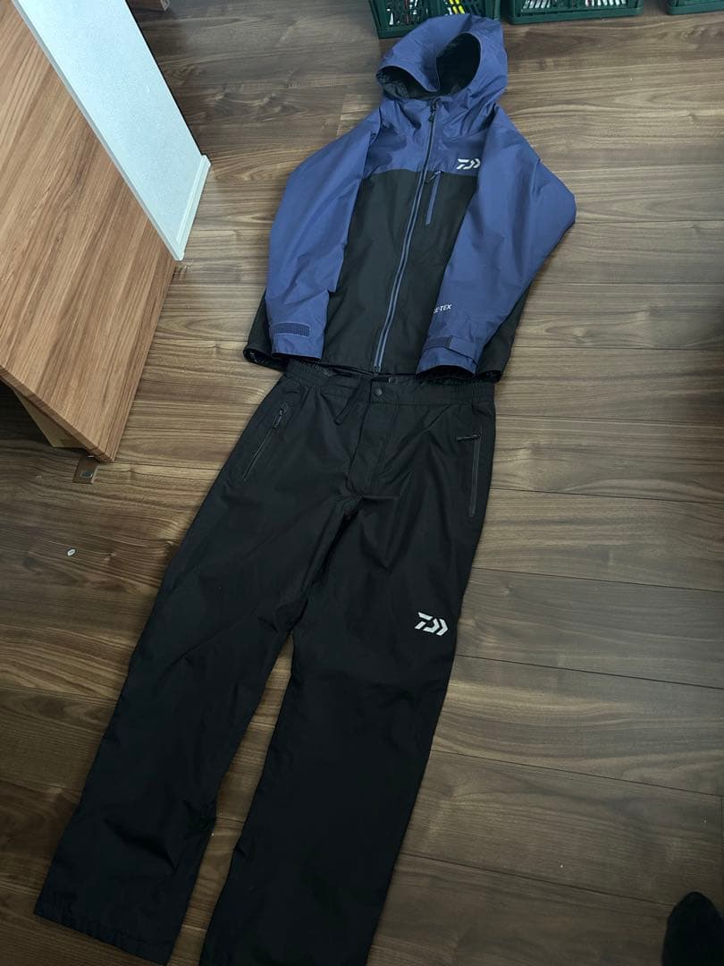 Daiwa GORE-TEX レインウェア2025年モデルLサイズ