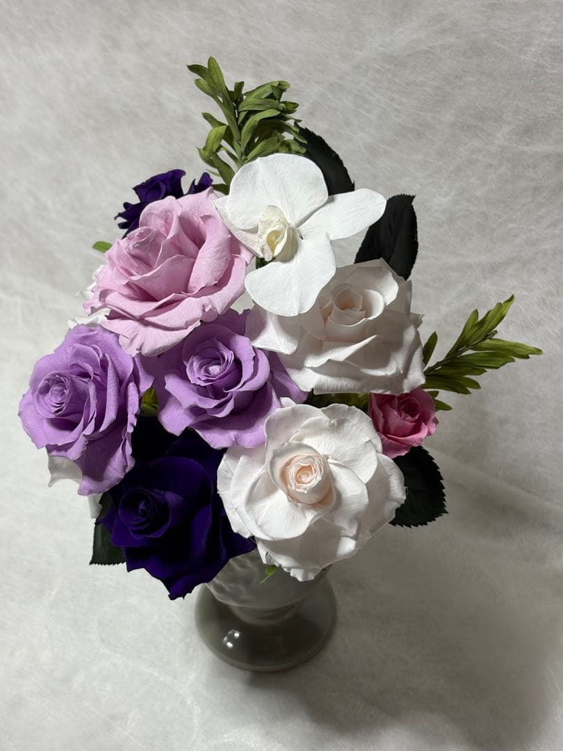 お値下げ中！ プリザーブドフラワー︎✿仏花︎✿アレンジメント︎✿胡蝶蘭入り︎