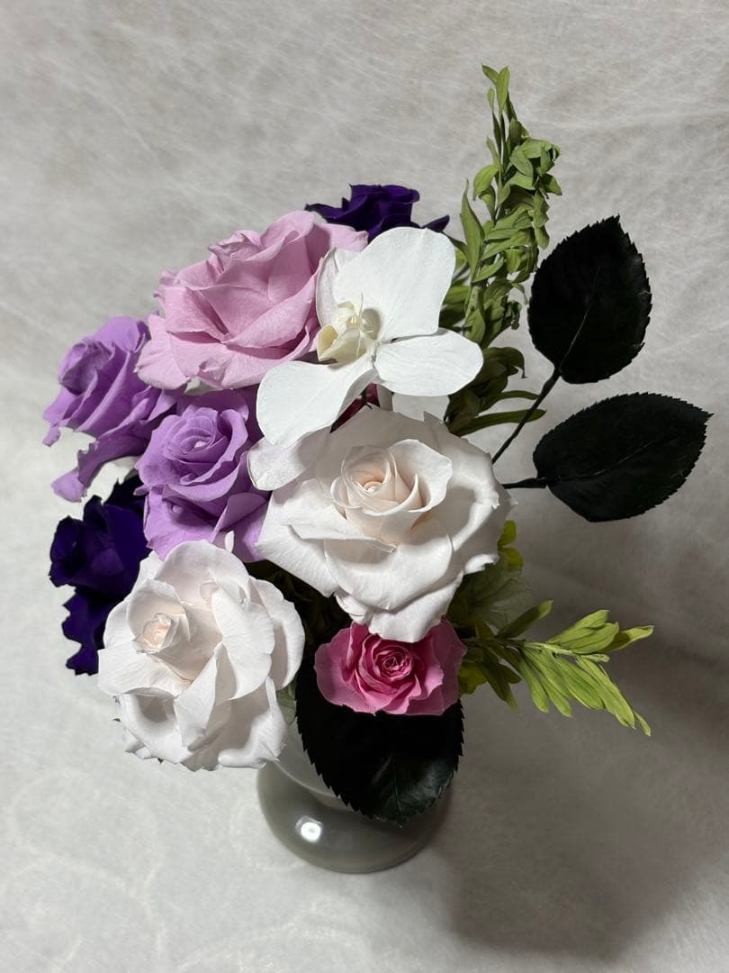 お値下げ中！ プリザーブドフラワー︎✿仏花︎✿アレンジメント︎✿胡蝶蘭入り︎