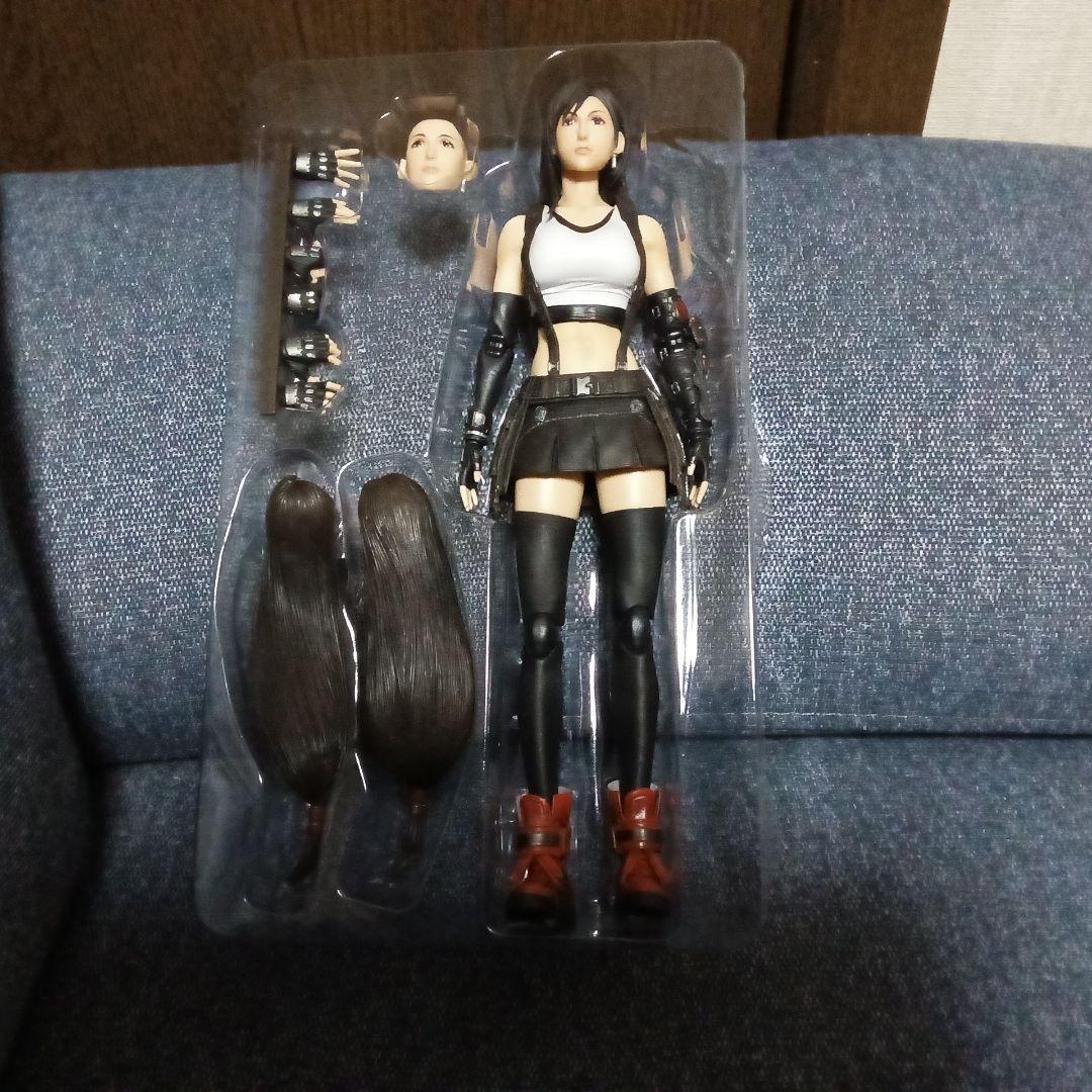 プレイアーツ改 PLAY ARTS改 ティファ・ロックハート FF７フィギュア