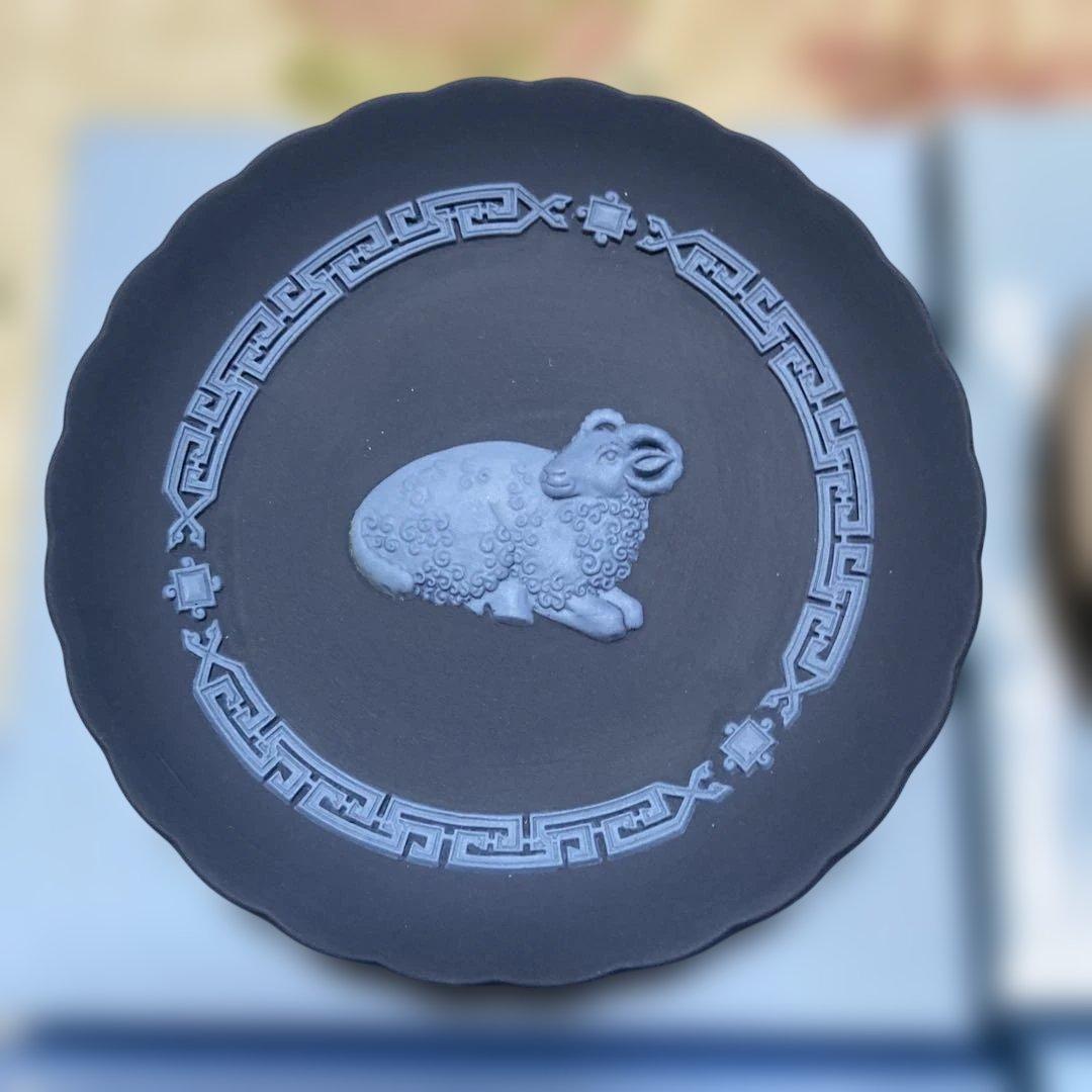 お値下げ‼️ウェッジウッド、イヤープレート12枚セット