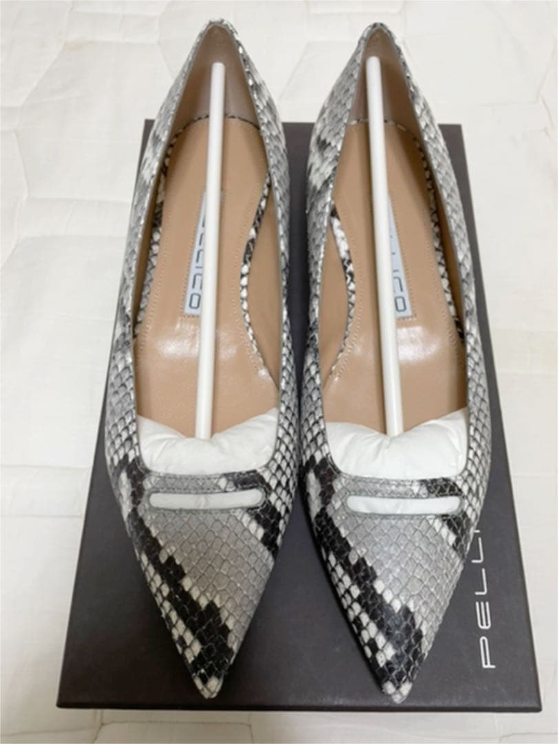 新品未使用　Pellico ペリーコ  パンプス　フラット　パイソン