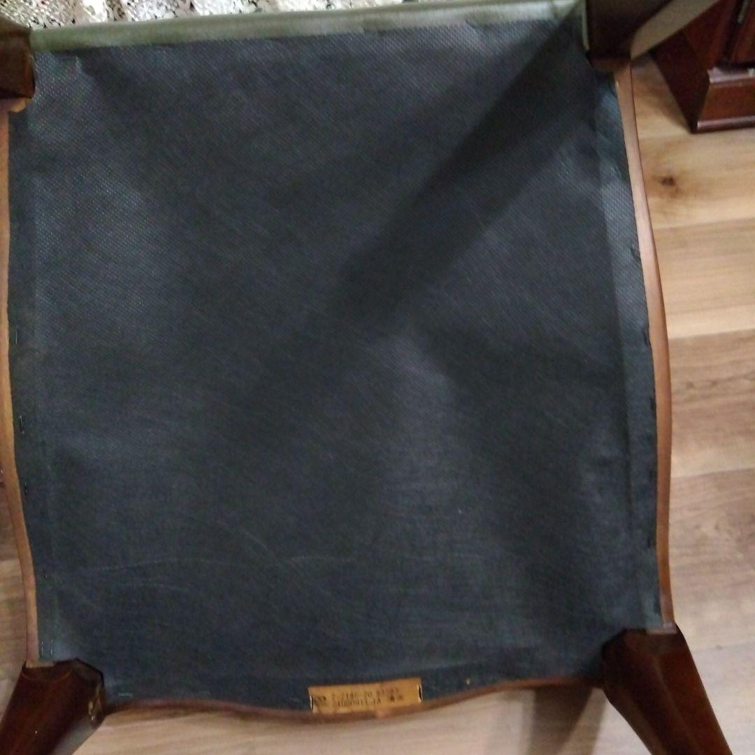 マルニベルサイユシリーズ　鋲打ちダイニングチェア