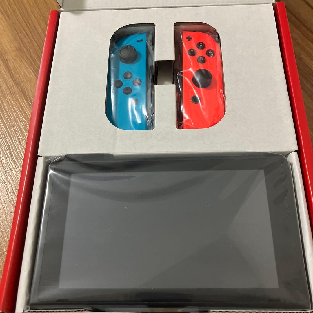 新品未使用⭐︎Nintendo Switch 本体 赤/青 ジョイコン付き