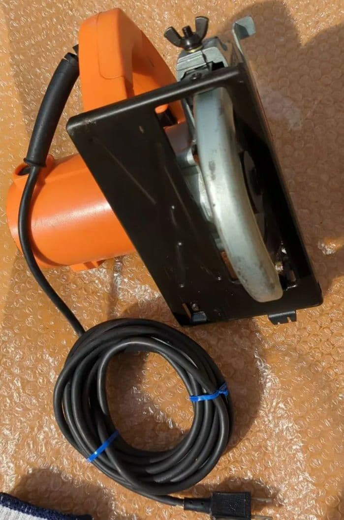 HITACHI 丸のこ 160mm 日立工機 ＦＫ−６Ａ マキタ日立兼用替刃付き