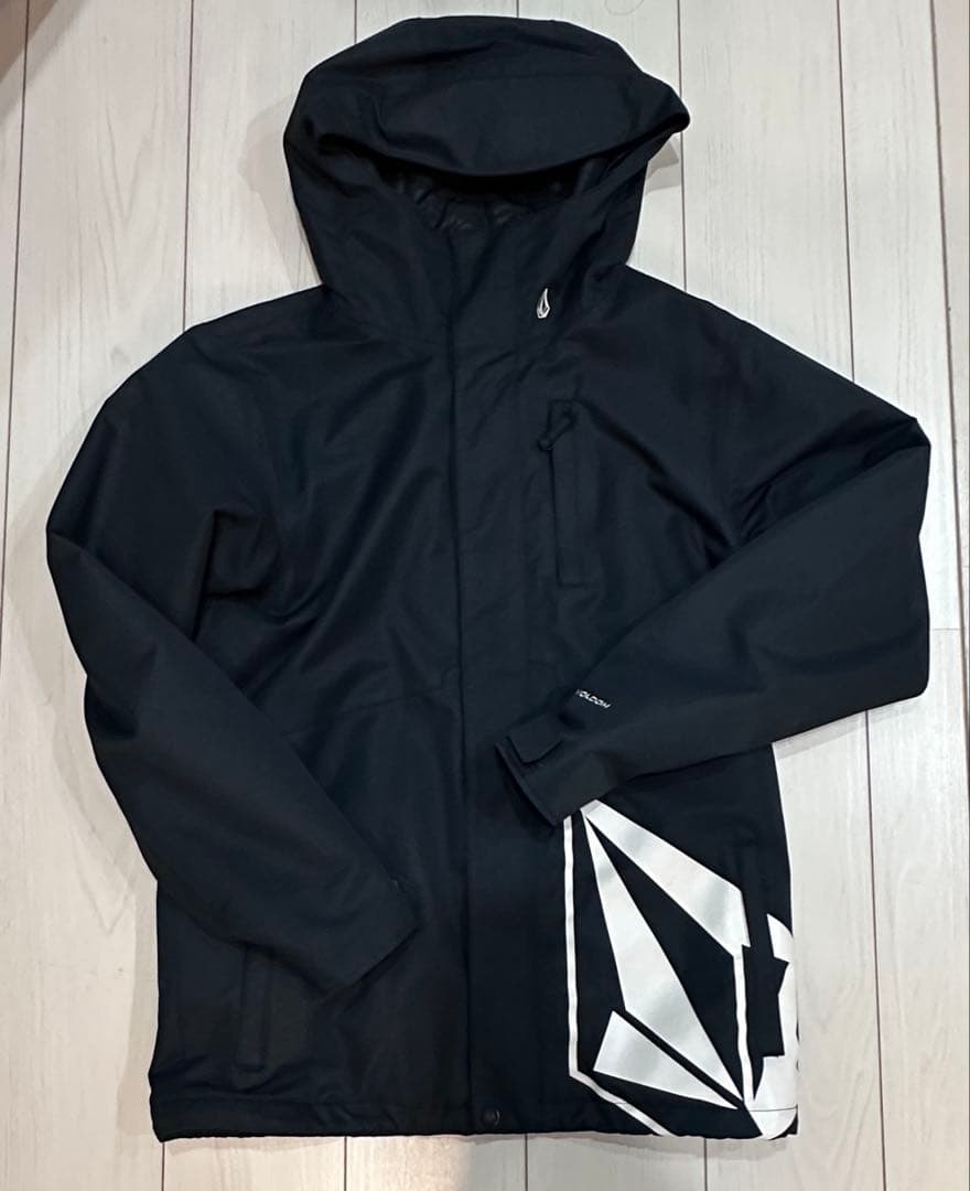 VOLCOM ブラック スノーボードジャケット