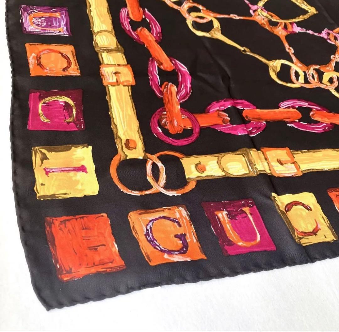 専用GUCCI グッチ ホースビット柄 シルク100％ 大判スカーフ 正方形